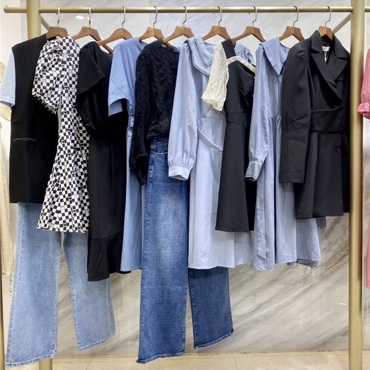 2024 original designer fashion brand women's dress clothing casual ladies' second-hand clothing stock