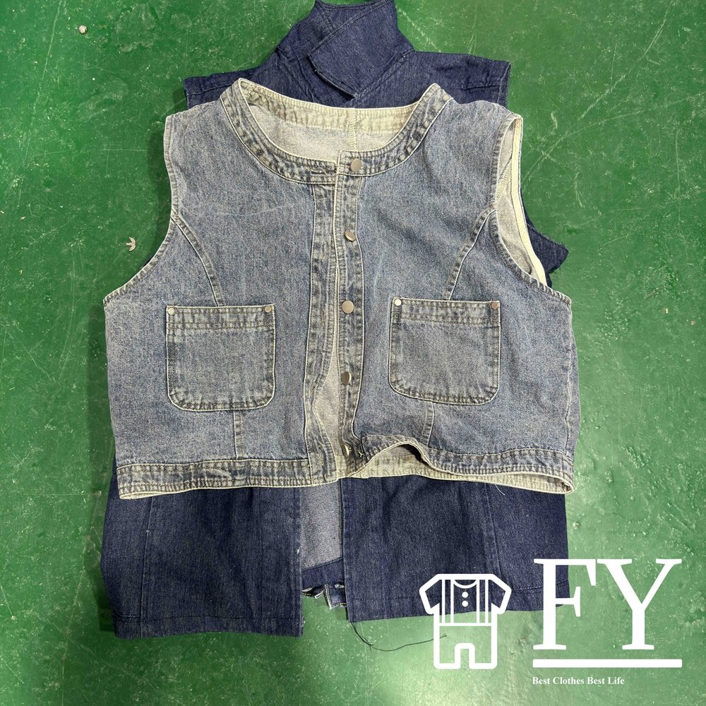 FengYang Used Clothes Price Man Jeans Jeans Stretch Sleeveless Vest Denim Jacket Second Hand Clothing