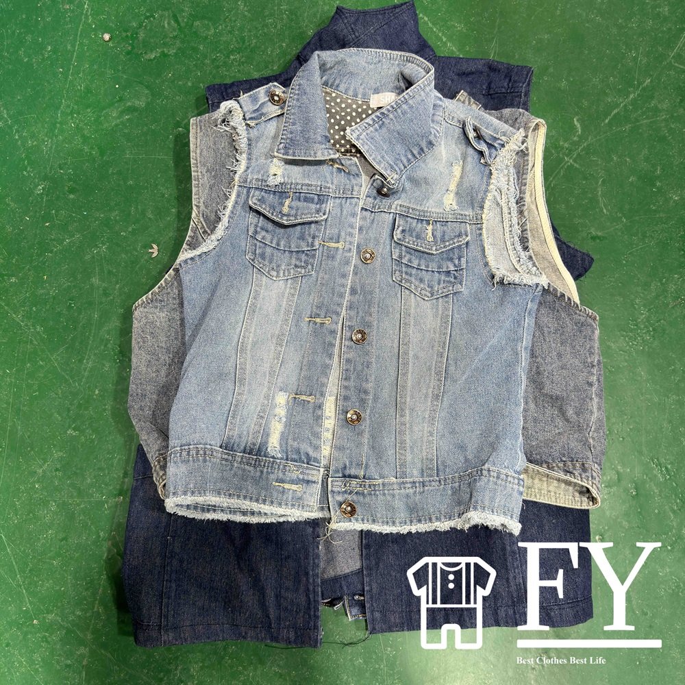 FengYang Used Clothes Price Man Jeans Jeans Stretch Sleeveless Vest Denim Jacket Second Hand Clothing