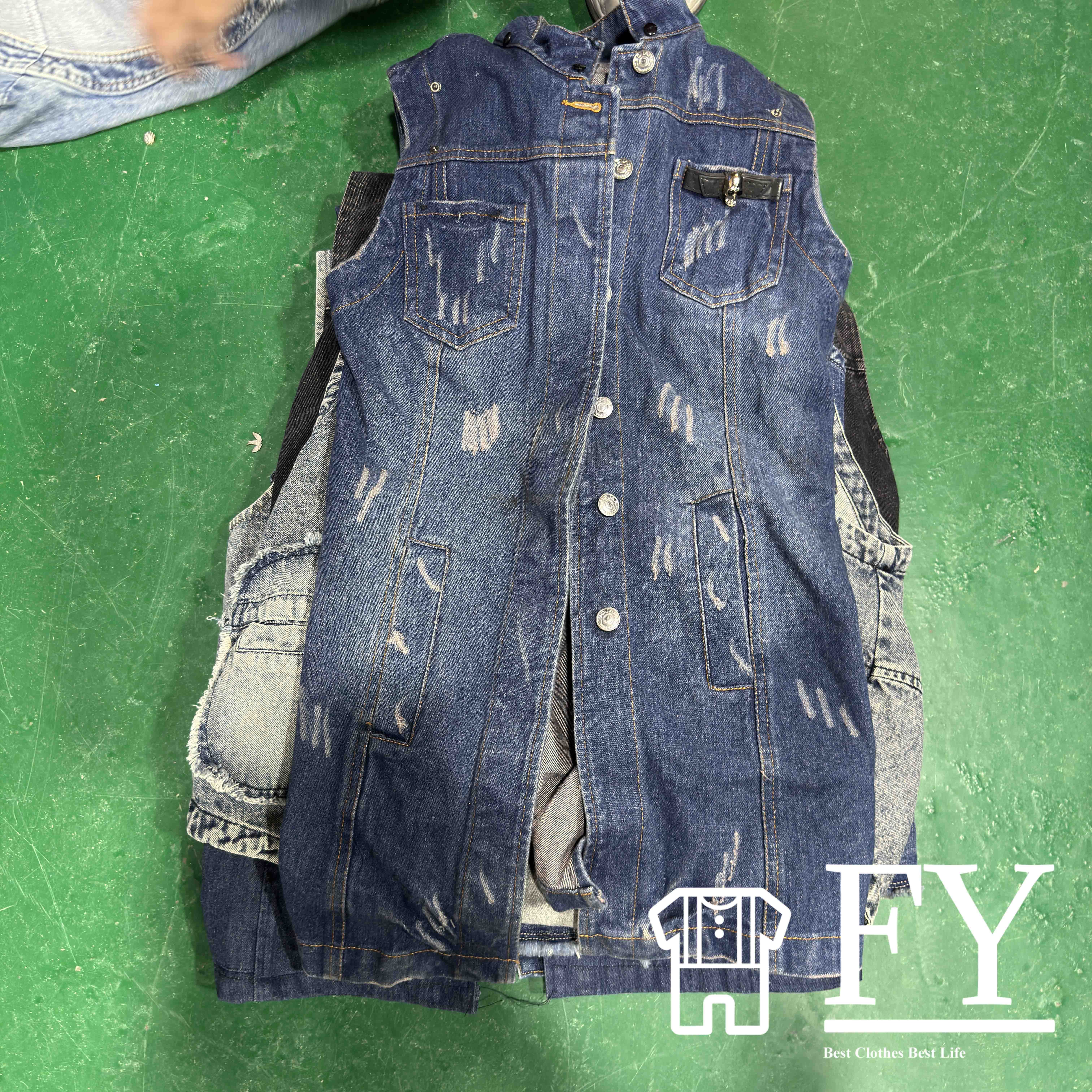 FengYang Used Clothes Price Man Jeans Jeans Stretch Sleeveless Vest Denim Jacket Second Hand Clothing