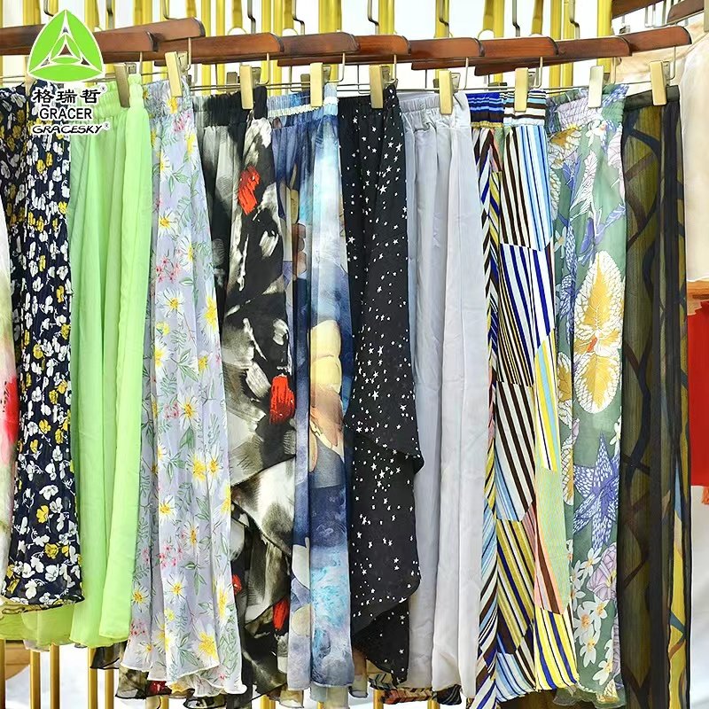 For Export Hot Sale In Japan Fashion Ladies Silk Skirt Fashion Style Used Clothes
