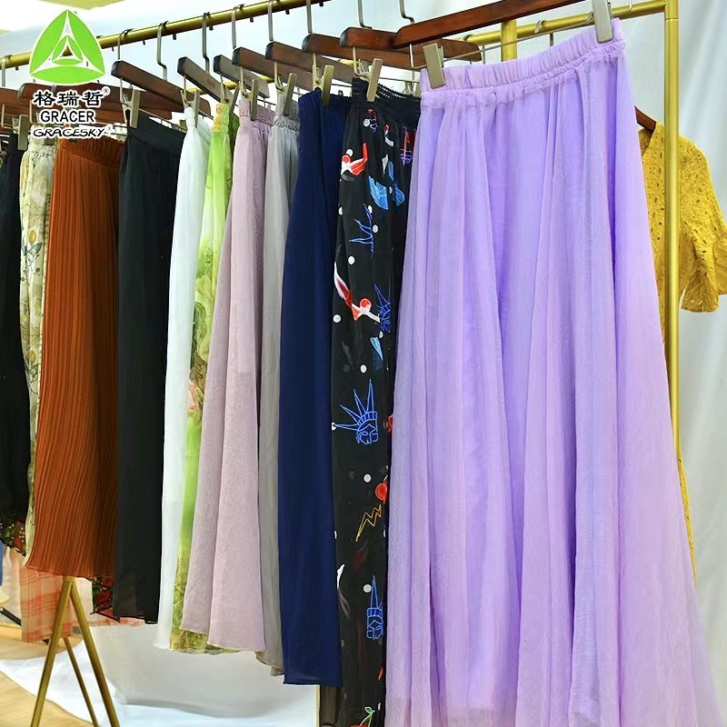 For Export Hot Sale In Japan Fashion Ladies Silk Skirt Fashion Style Used Clothes