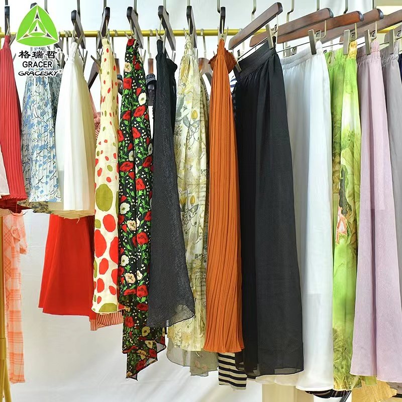 For Export Hot Sale In Japan Fashion Ladies Silk Skirt Fashion Style Used Clothes