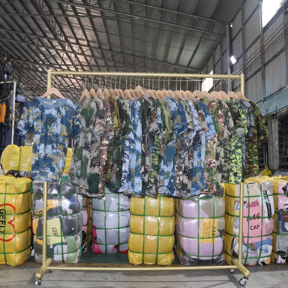 Factory wholesales used clothes mixed bales clothes camo tshirts bundle 2nd hand used clothing