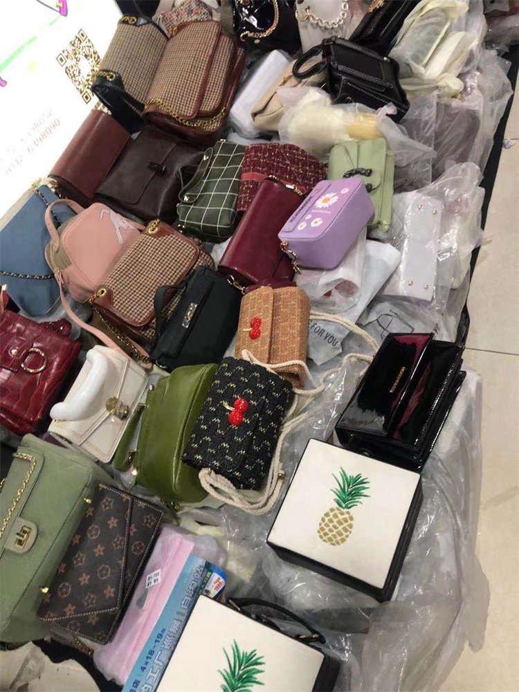 2023 Wholesale Refined Brand New Used Bags handbag Shoulder Bags womens Assorted Women Bags used clothes