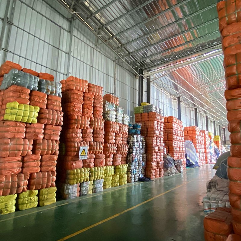 China Wholesale Bales Clothes Women Second Hand Clothes Bales Used Clothes Export to Thailand