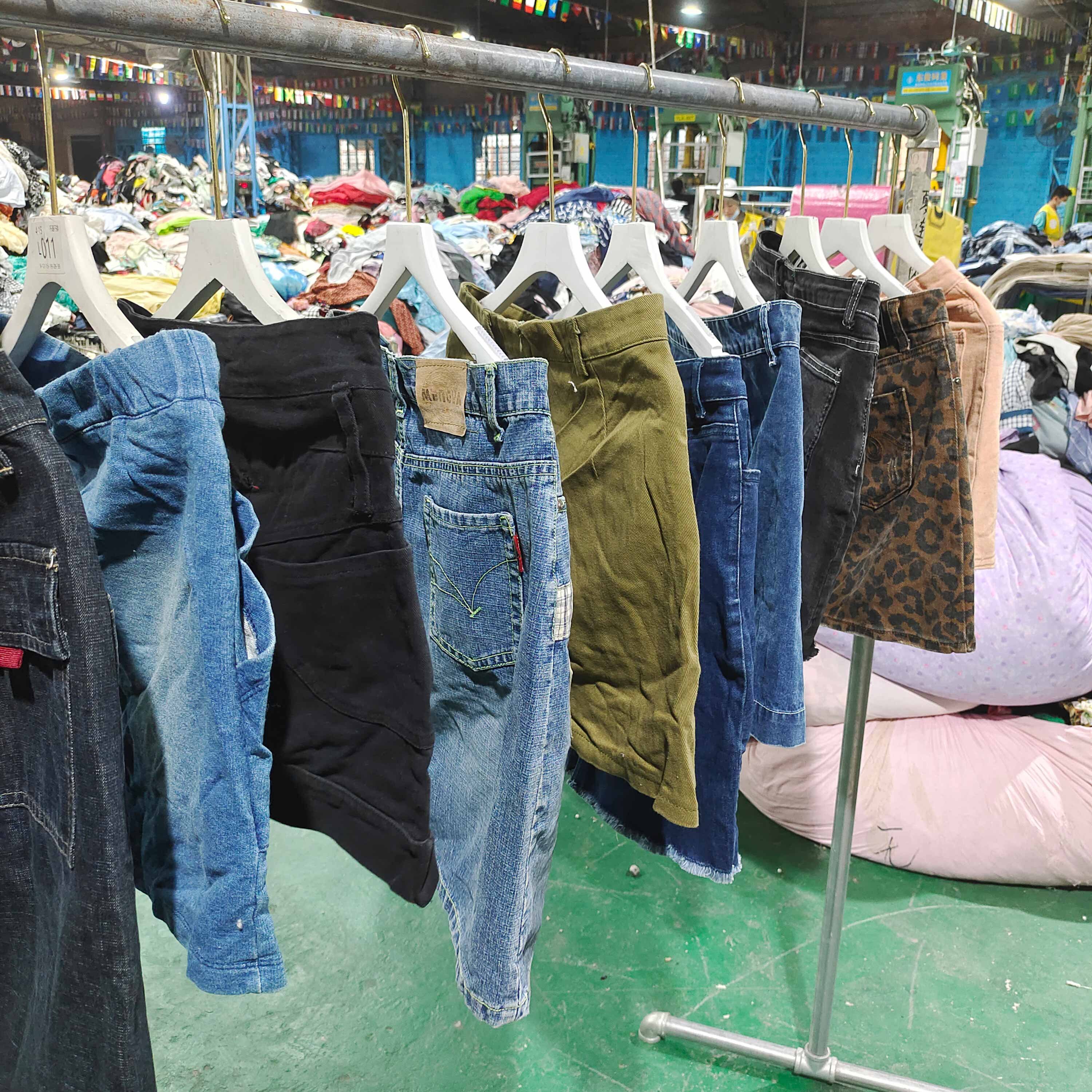 High Quality Branded Bea Women Second Hand Clothing used skirts Korean Used Clothes bales