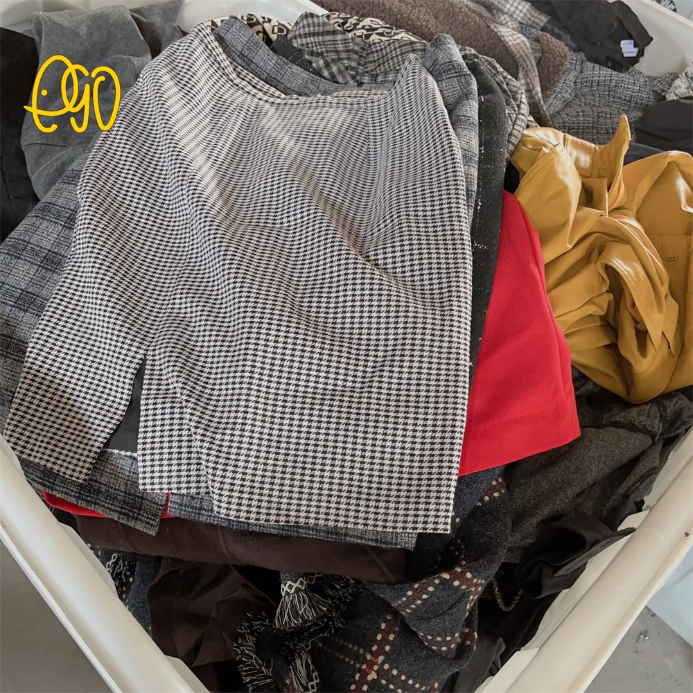 Wholesale Used Ladies Cotton Skirts Second Hand Women Cotton Skirts Used Lady Clothes in Bales Mixed Used Clothes Winter Clothes