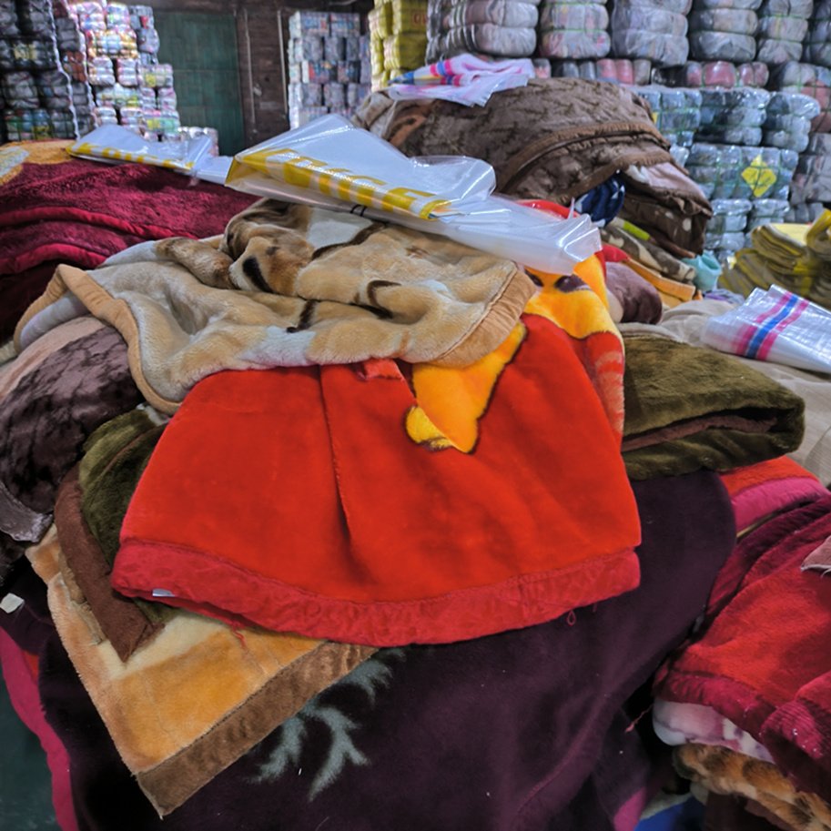 Used Thick Blanket Wholesale Of Second Hand Thick Blanket 45-100 Kilograms Of Used blankets for winter Bales