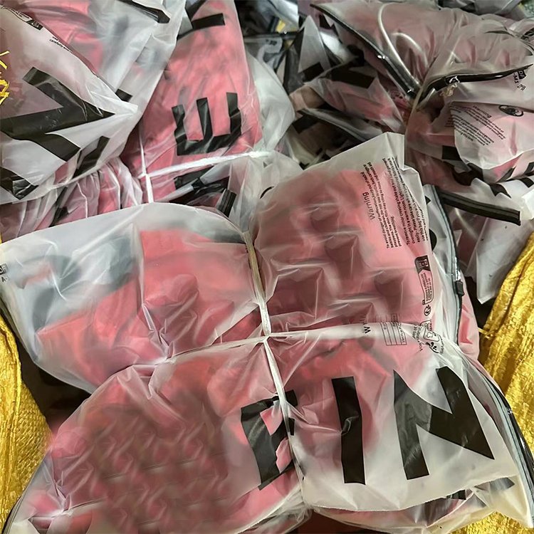 2024 Clearance Women's clothes wholesale casual dresses T-shirts mixed packaging random delivery stock clothing apparel stock