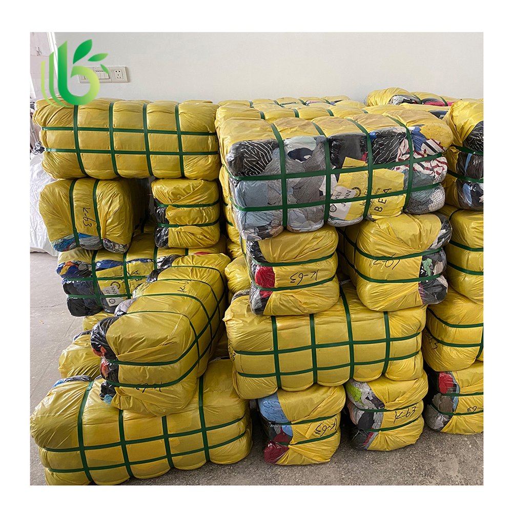 Orignal And Clean Bale Bundle Korea, Cheap Price Supplier Bales Used Clothes Branded