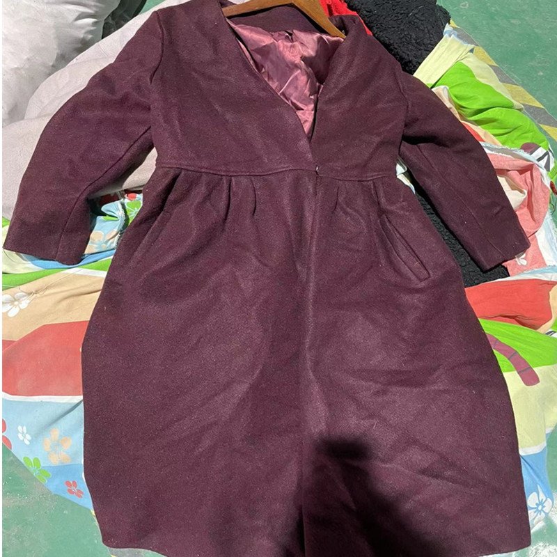Fashion used winter clothes in bales second hand jackets mixed sweaters coats stock for women