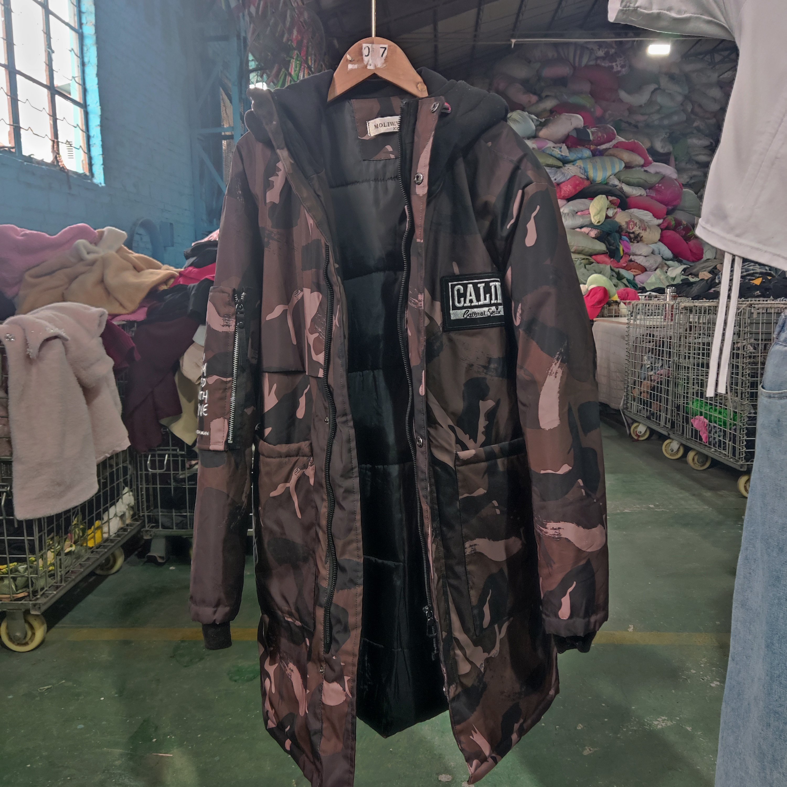 Comfortable wholesale second hand winter clothing fashionable men's outerwear used clothes mix