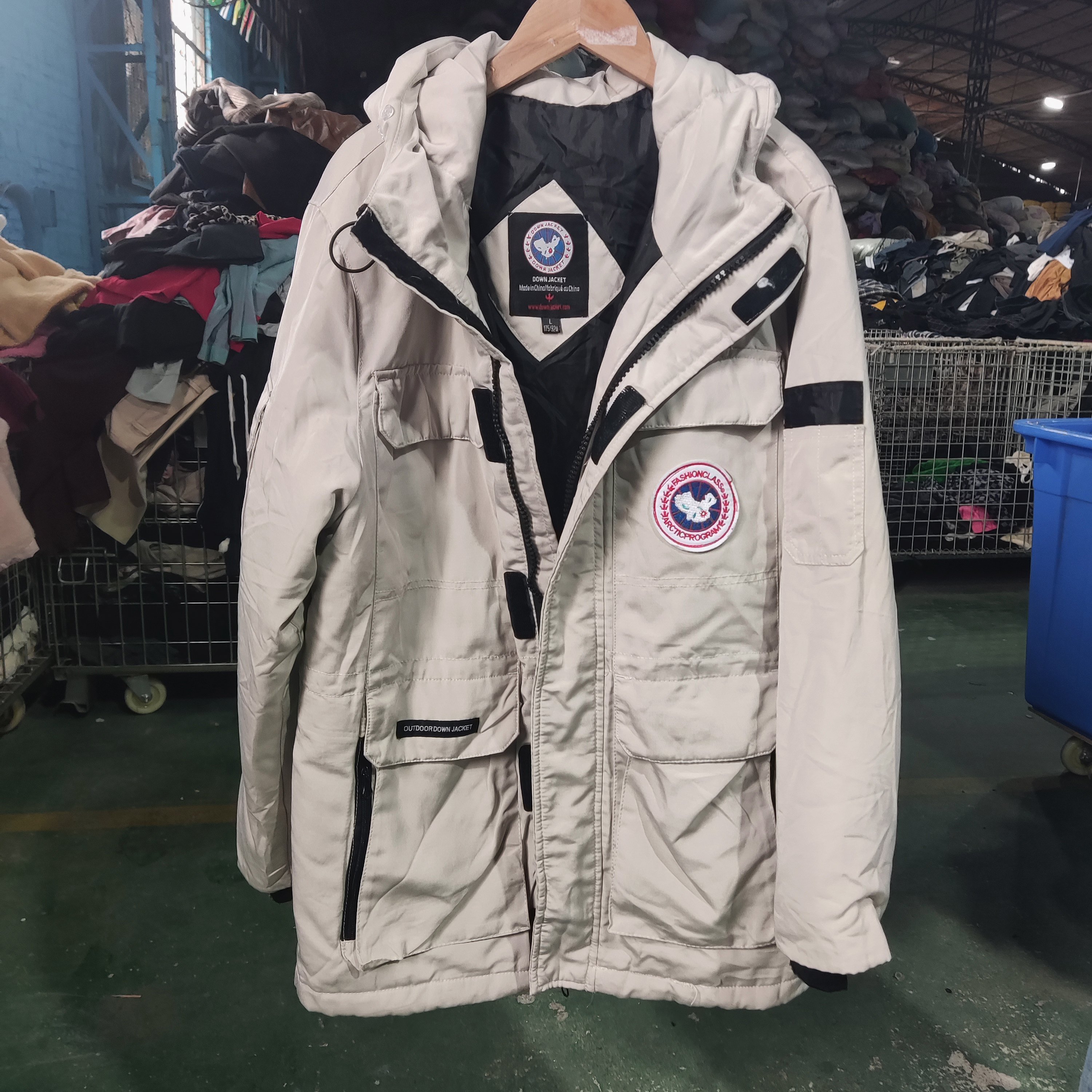 Comfortable wholesale second hand winter clothing fashionable men's outerwear used clothes mix