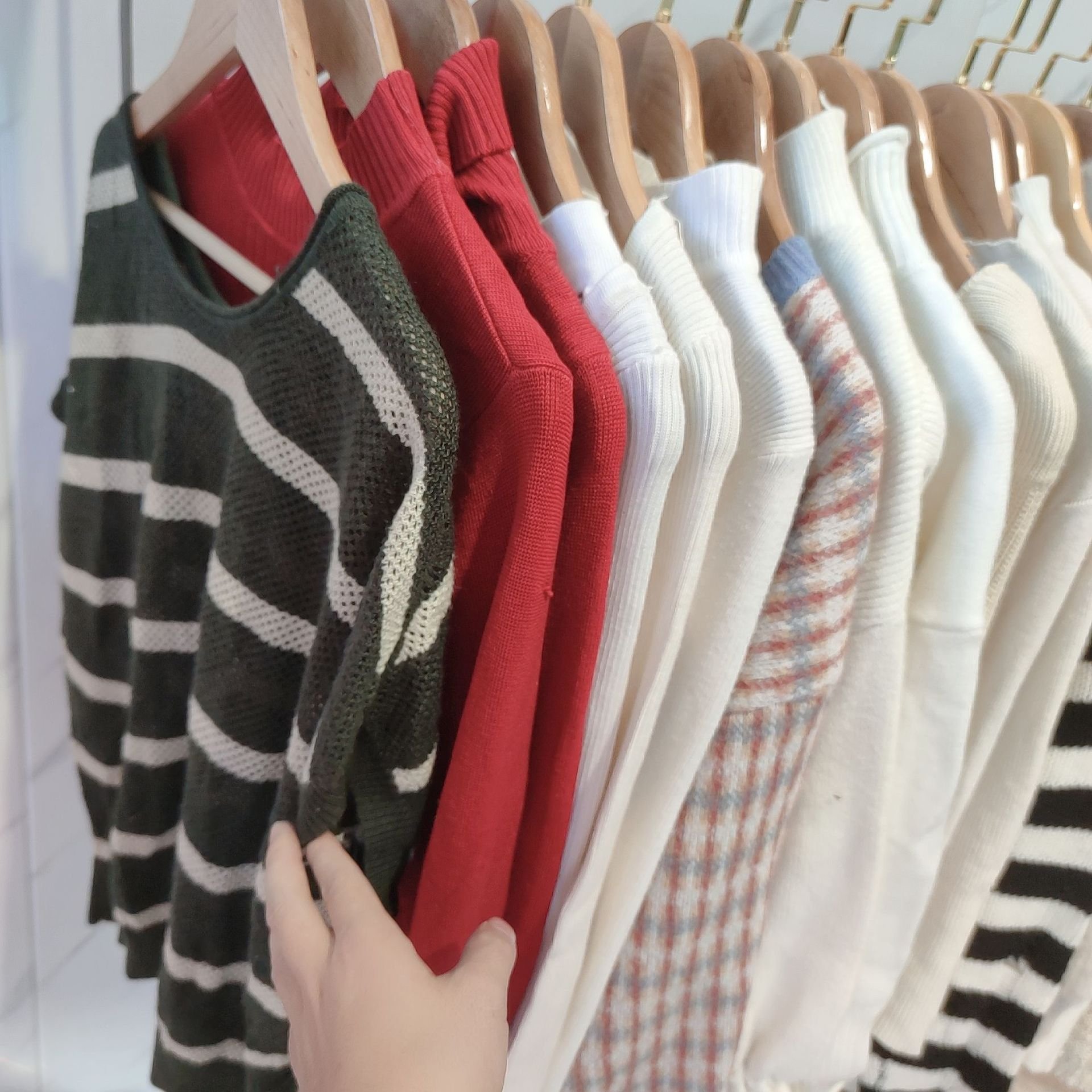 Mixed Size Color Autumn Winter Women Used Clothes In Bales Uk Second Hand Used Clothing Ladies Sweaters