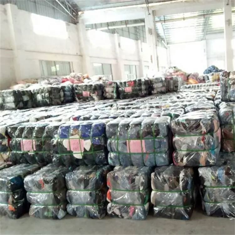 Wholesale used clothes bale usa mixed bulk clothes vintage men and women clothes stock