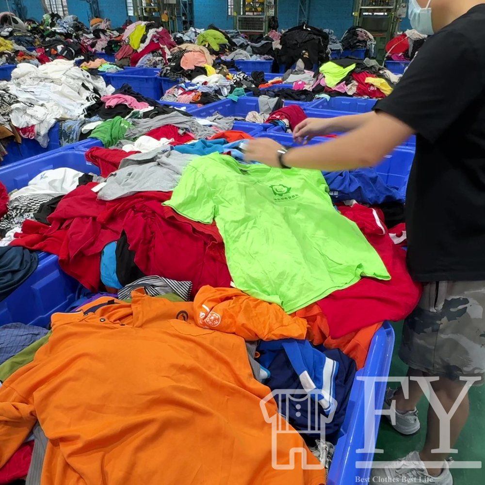 FengYang Ukay T-shirt Branded Used Clothes Bales for Men Women Used for Adult Grade A Clothes Used