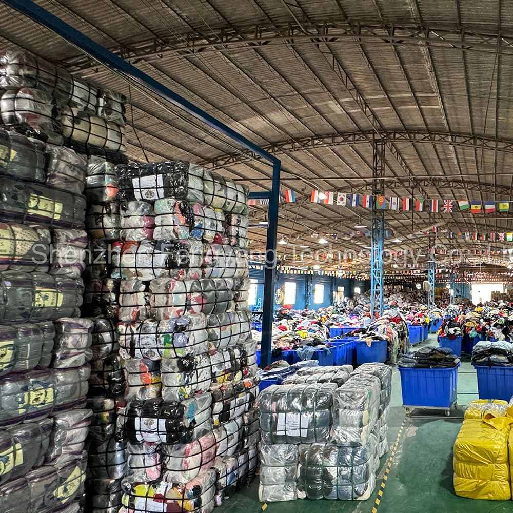 FengYang Ukay T-shirt Branded Used Clothes Bales for Men Women Used for Adult Grade A Clothes Used