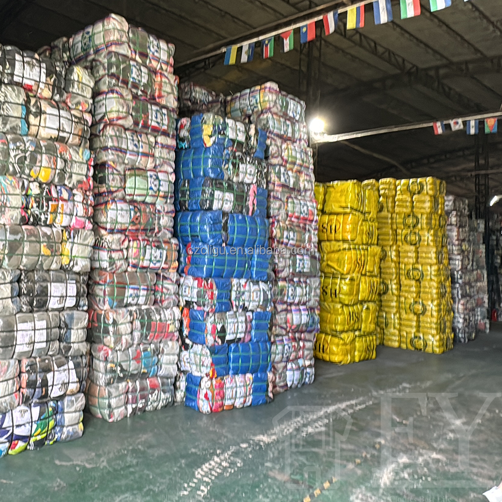 FengYang Ukay T-shirt Branded Used Clothes Bales for Men Women Used for Adult Grade A Clothes Used