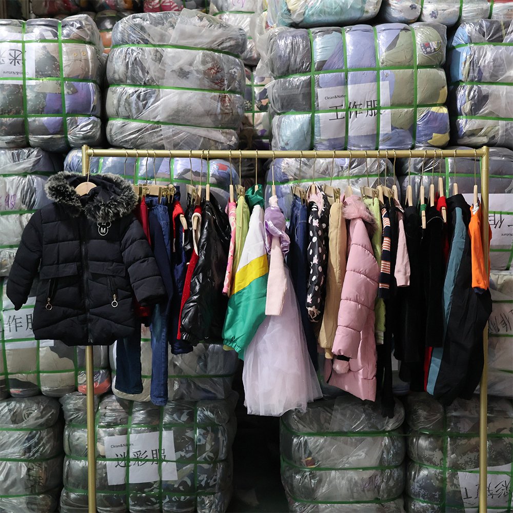 winter wear for kids CWW kiswear coat heavy baby used clothes sweaster mix top and down second hand children clothes bale