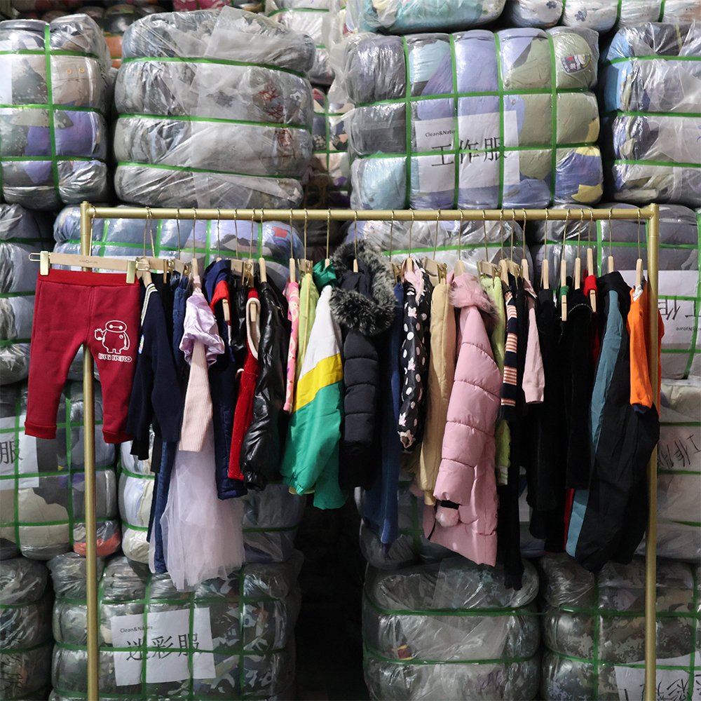 winter wear for kids CWW kiswear coat heavy baby used clothes sweaster mix top and down second hand children clothes bale
