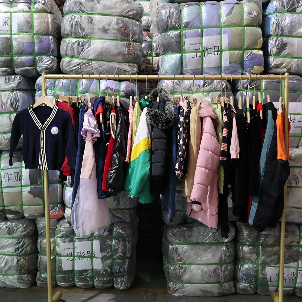 winter wear for kids CWW kiswear coat heavy baby used clothes sweaster mix top and down second hand children clothes bale