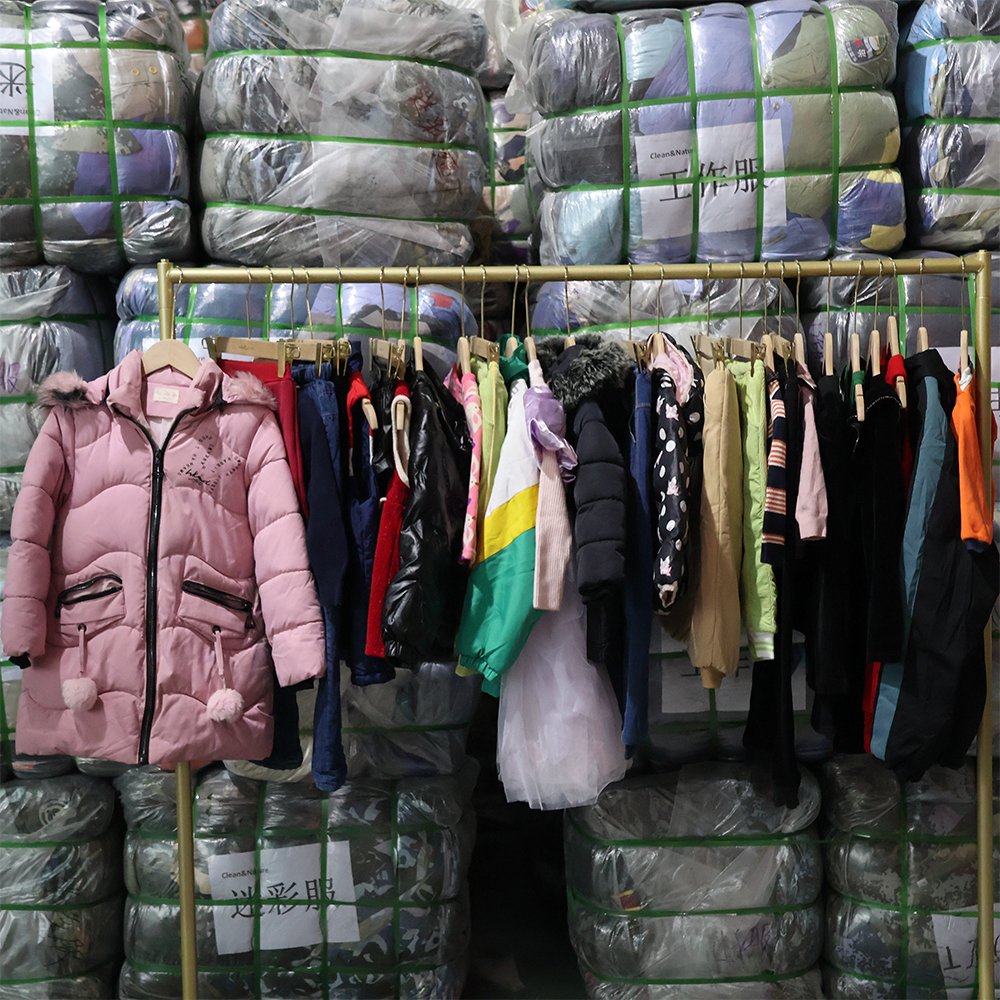 winter wear for kids CWW kiswear coat heavy baby used clothes sweaster mix top and down second hand children clothes bale