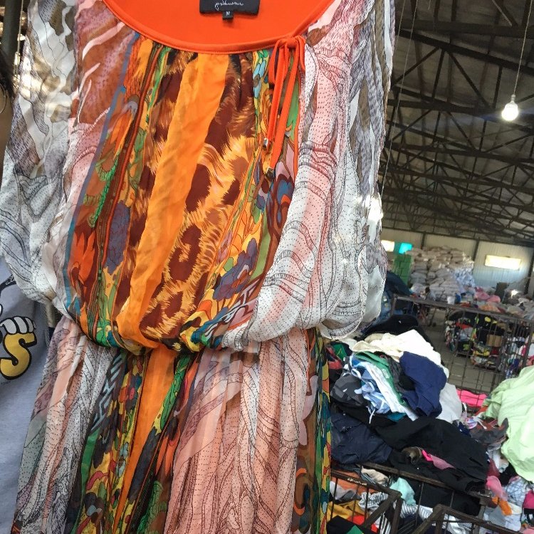 Import container of used clothes