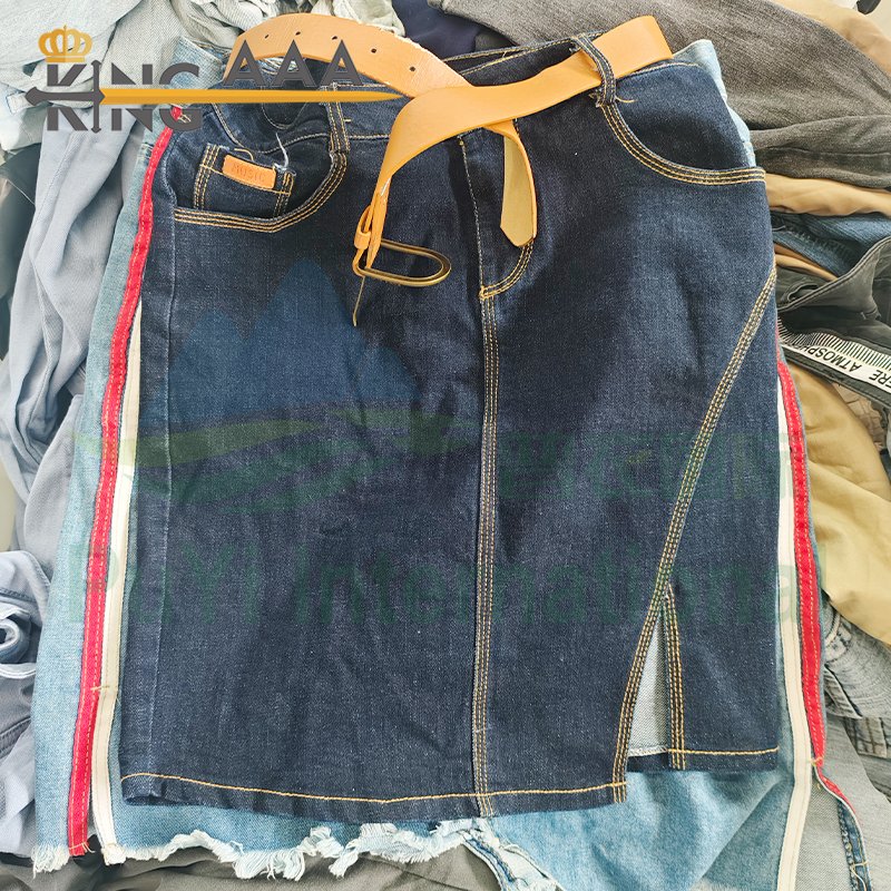 Wholesales Factory Mini Ladies Denim Short Skirts Used Clothes Summer Style Hot Girl Style High Waist Design Second Hand Clothes