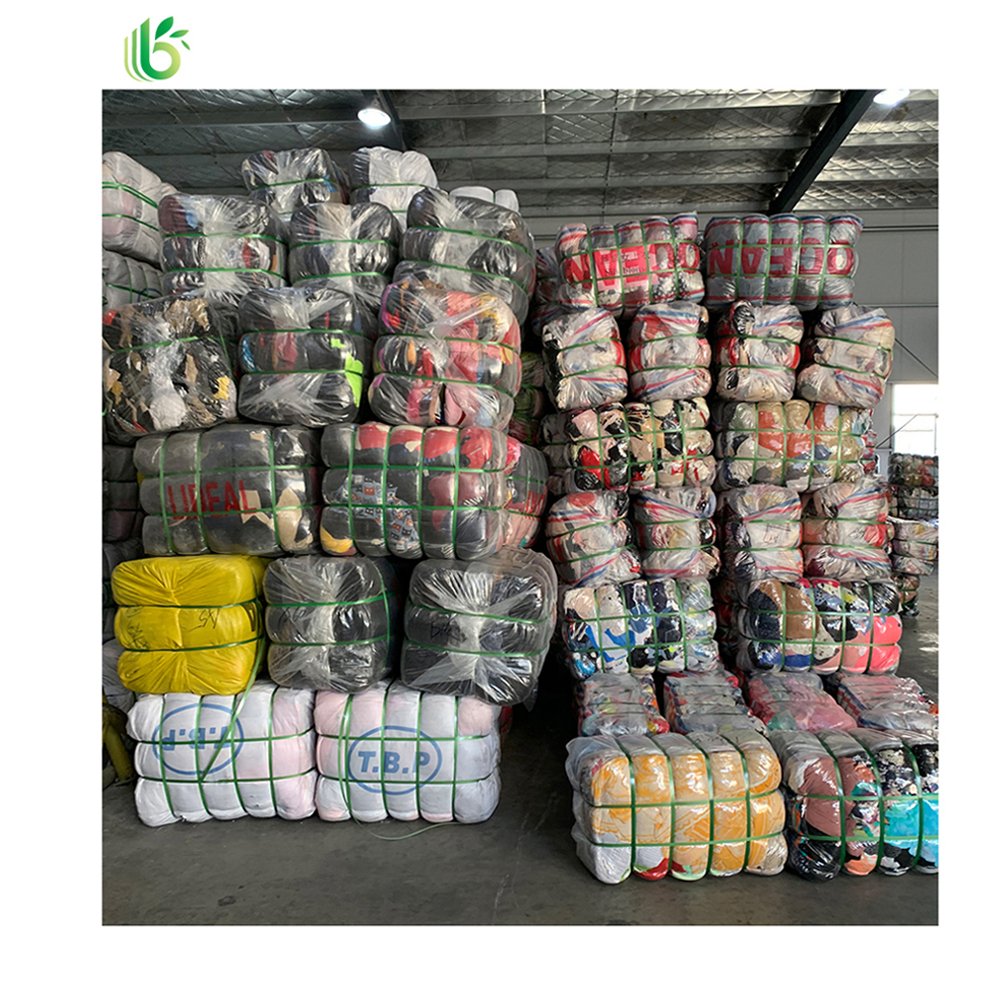 Brilliant Good Branded Bale Orignal Clean Good Developed Cities Material Korean Bales Mixed Used Clothing 45Kg Clothes