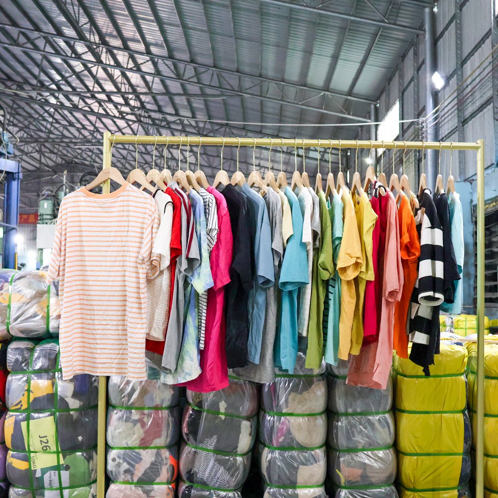 sexy lady tees factory bulk ladies tshirt summer used clothes in bale 40kg beavip women tee bales blouse assorted bulk clothes