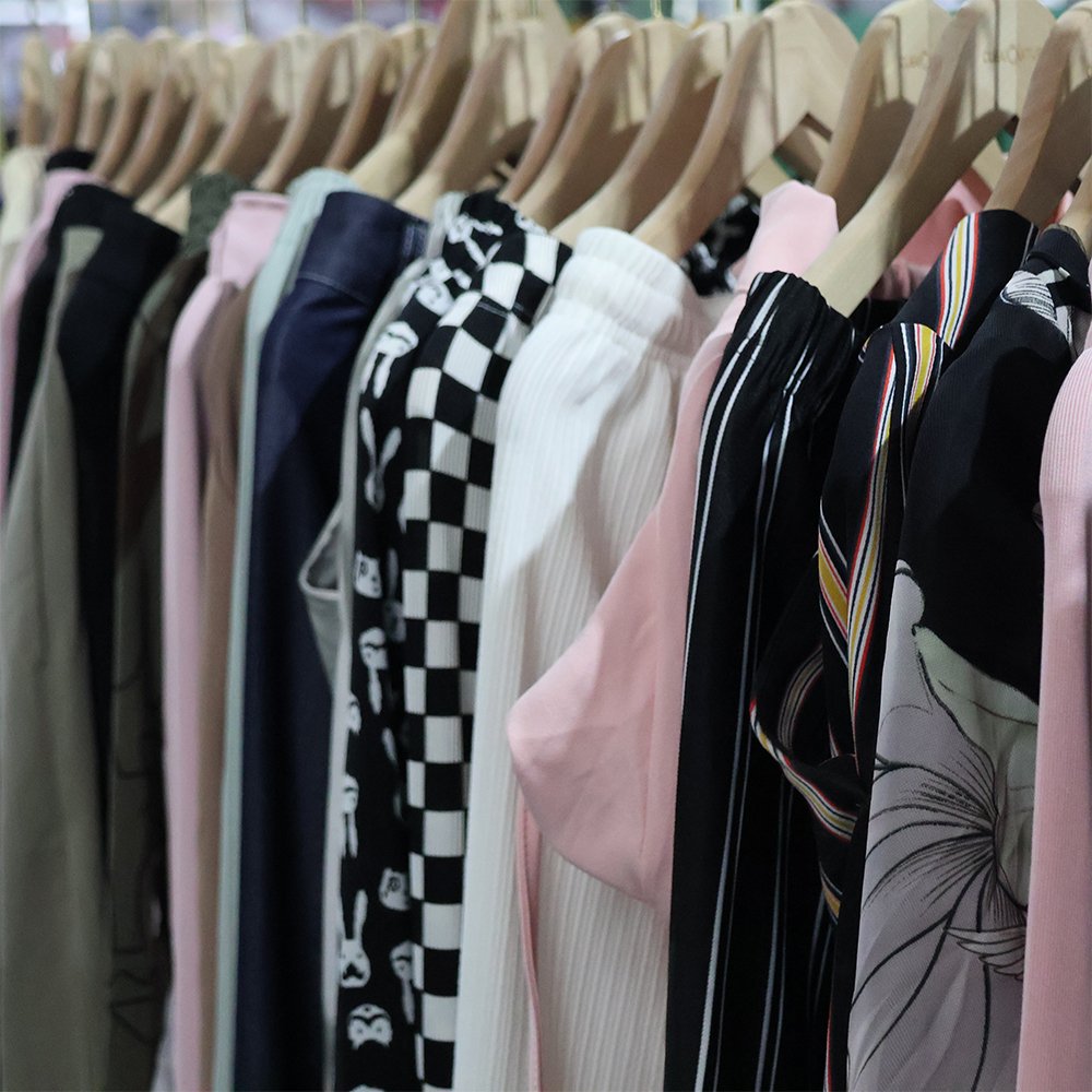 Ready to ship second hand clothing used clothes mixed reasonable wholesale price mixed package branded cloth