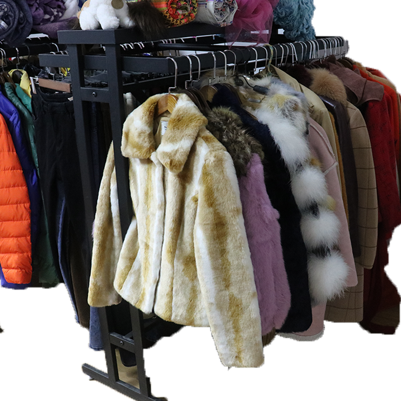 Winter Used Clothes Bales 45Kg Fur coats Second Hand Clothes In wholesale stock