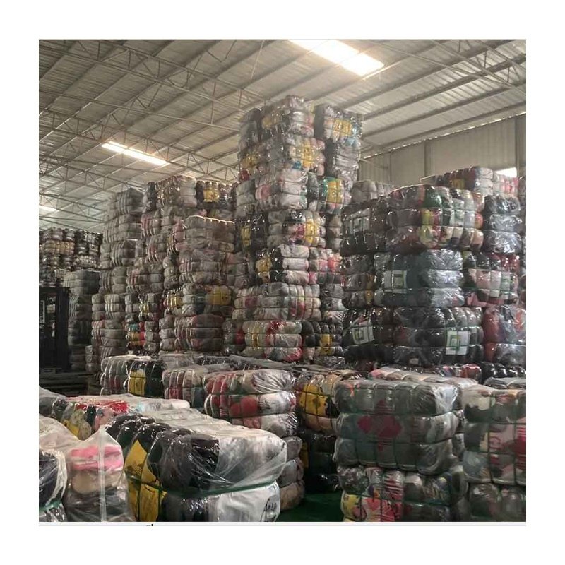 A Great High Quality Used Clothing For Mixed Mens Womens And Children Clothes Second Hand Clothes Bales 45-50kg