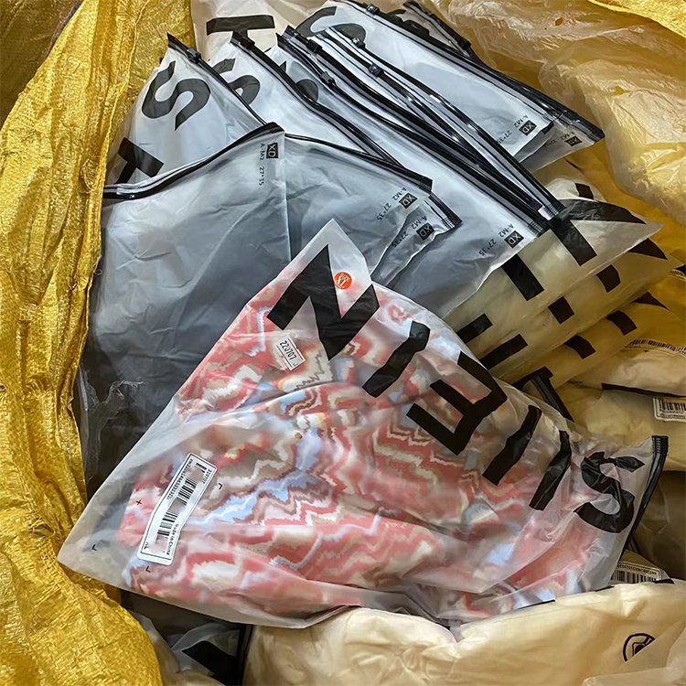 2024 Clearance Women's clothes wholesale casual dresses T-shirts mixed packaging random delivery stock clothing used clothing