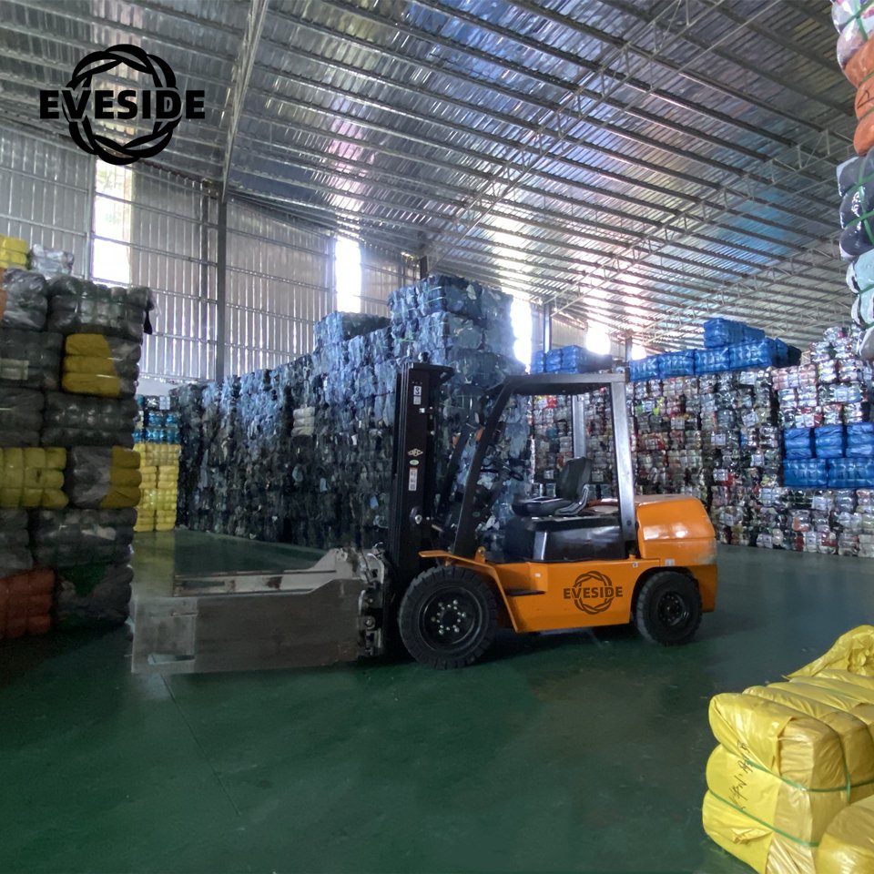 Dubai-used-clothes-in-bales ukay ukay bundle used clothing clothes