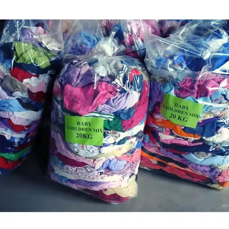 sili Stock Clothing Lot High Quality Mixed Material Men's Twill Bermuda Shorts Cheap Wholesale