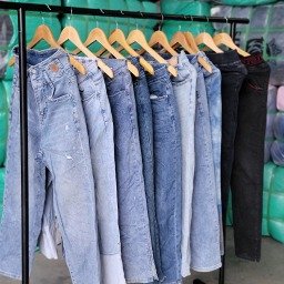 Factory Wholesales Summer Bale Used Clothing Second Hand Clothes Ladies Jeans Used Clothes For Women