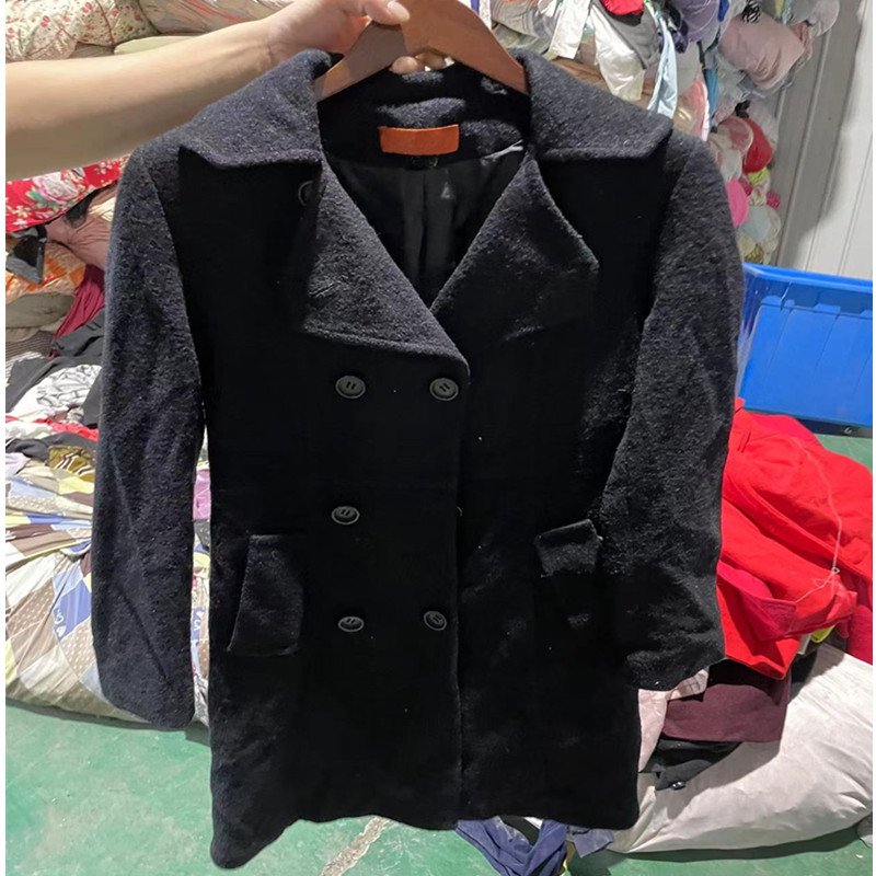 container wholesale apparel stock factory price top quality used clothes for women men kid mixed bales for sale