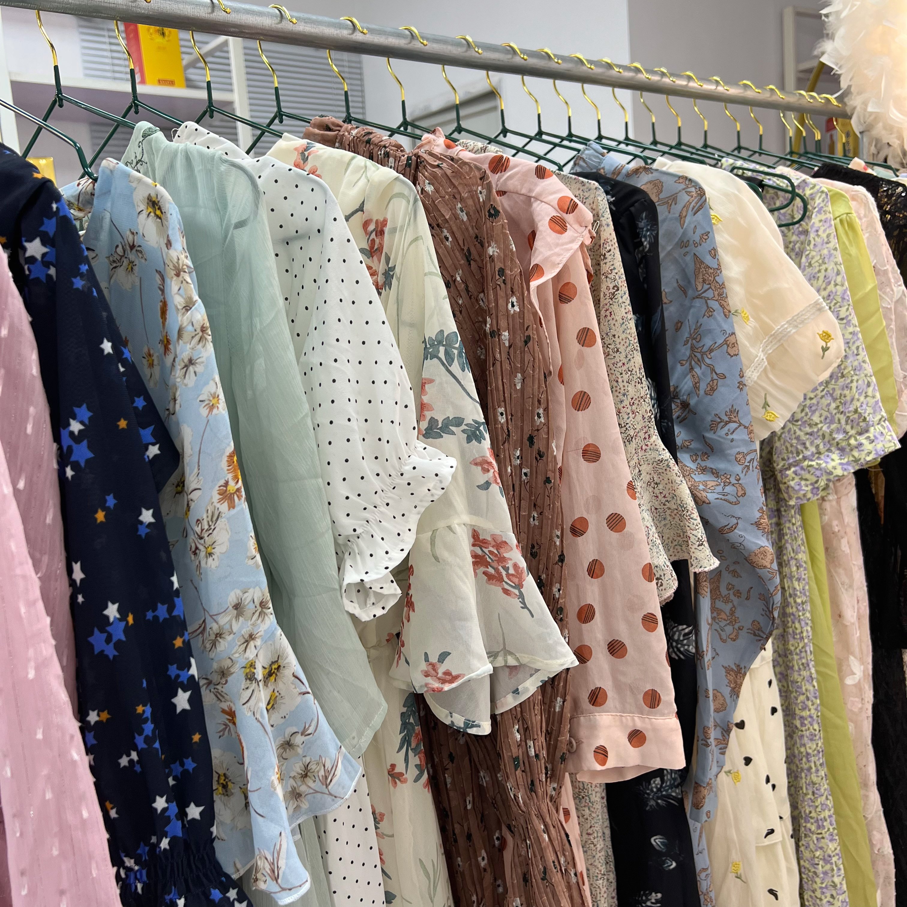 used summer clothes second hand silk long dress 50kg used clothes in bales silk dress mix sizes and colors