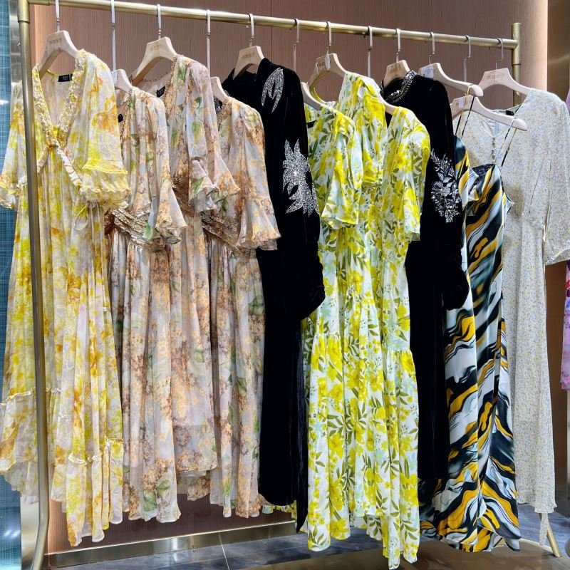 LOW MOQ wholesale Cheap womens clothes bulk clothing shipping shop wholesale clothing tops dress Used Clothes
