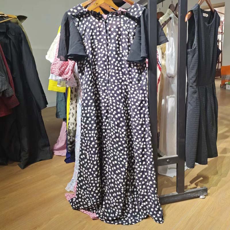 Cheap price wholesale women clothing bale used clothes dresses outdoor second hand garments in bales cotton dress