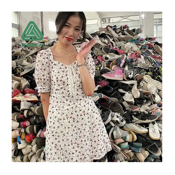 CwanCkai 2022 Cheap Pure Tattered Jeans A Ripped Jeans Used Clothes, Premium Vip Used Branded Clothes For Kids And Women From Uk