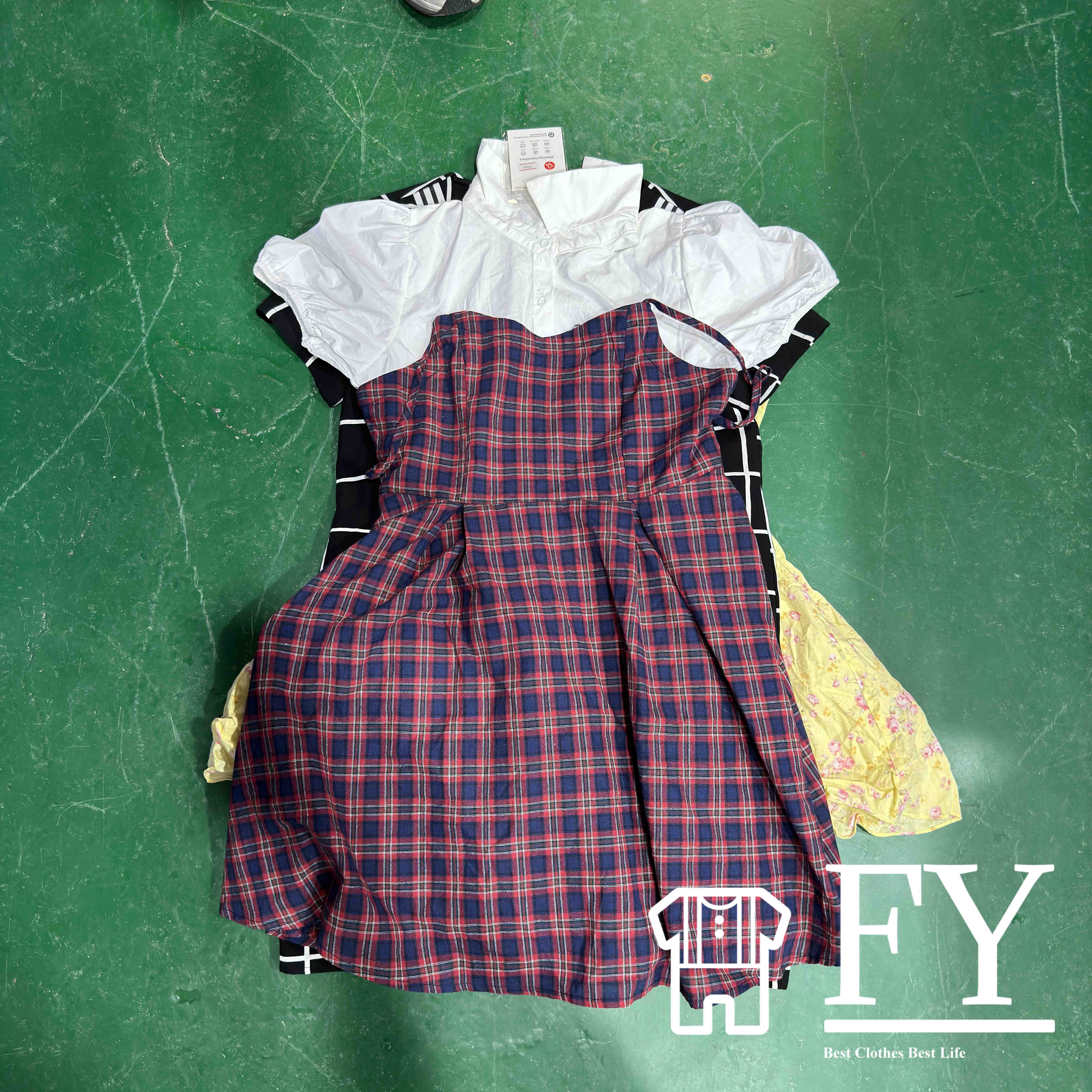 FengYang Used Clothes Bales Cotton Dress for Women Girl Adult Sort A Ukay Clothes Second-hand Short Dress Clothes Factory Outlet