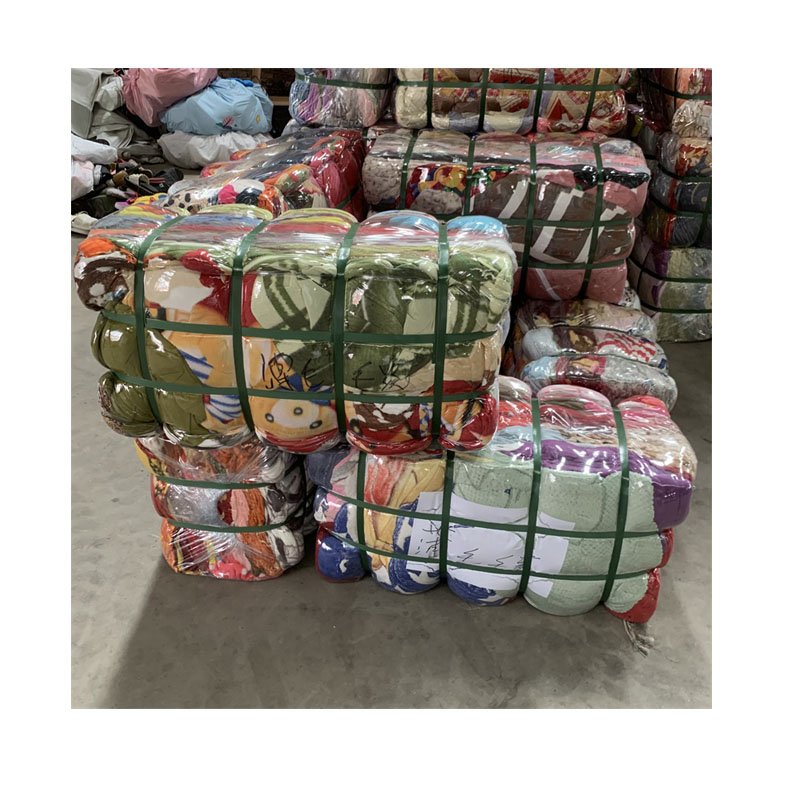 Wholesale Cotton Winter Blanket Quality Premium 45kg in bales Bundle Secondhand Clothing Used Clothes