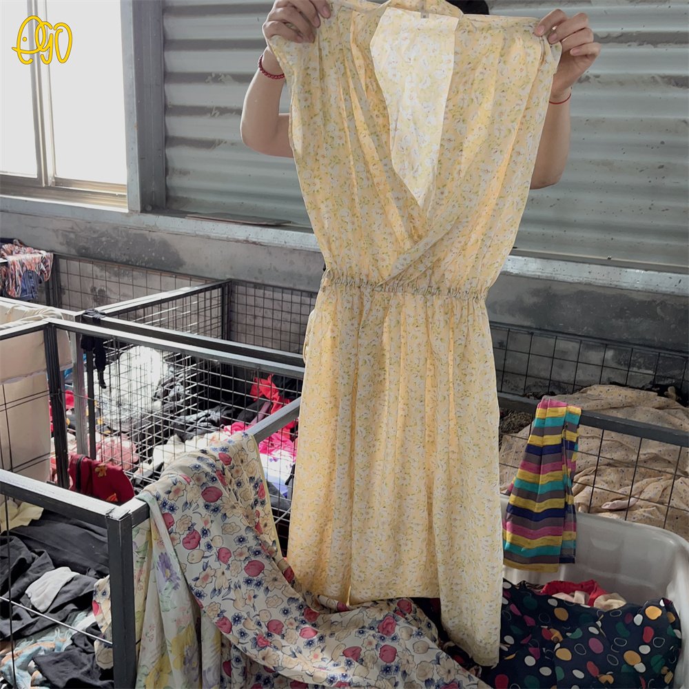 Wholesale Used Women Silk Dress Second Hand Cloths In China Brand Ladies Used Clothing Used Summer Clothes in Bale