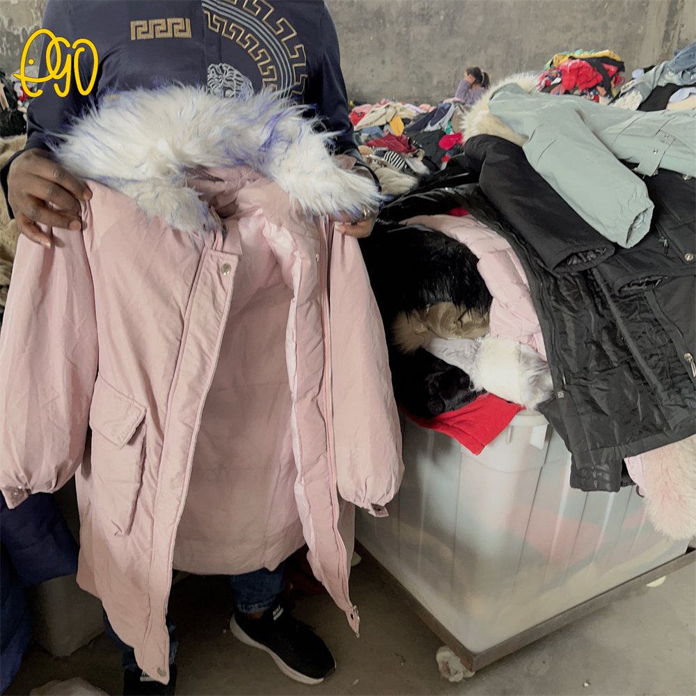 High quality Wholesale Cotton Winter Jackets Lady Warm Hooded Cotton-padded Clothes Used Clothing Bales for Kenya