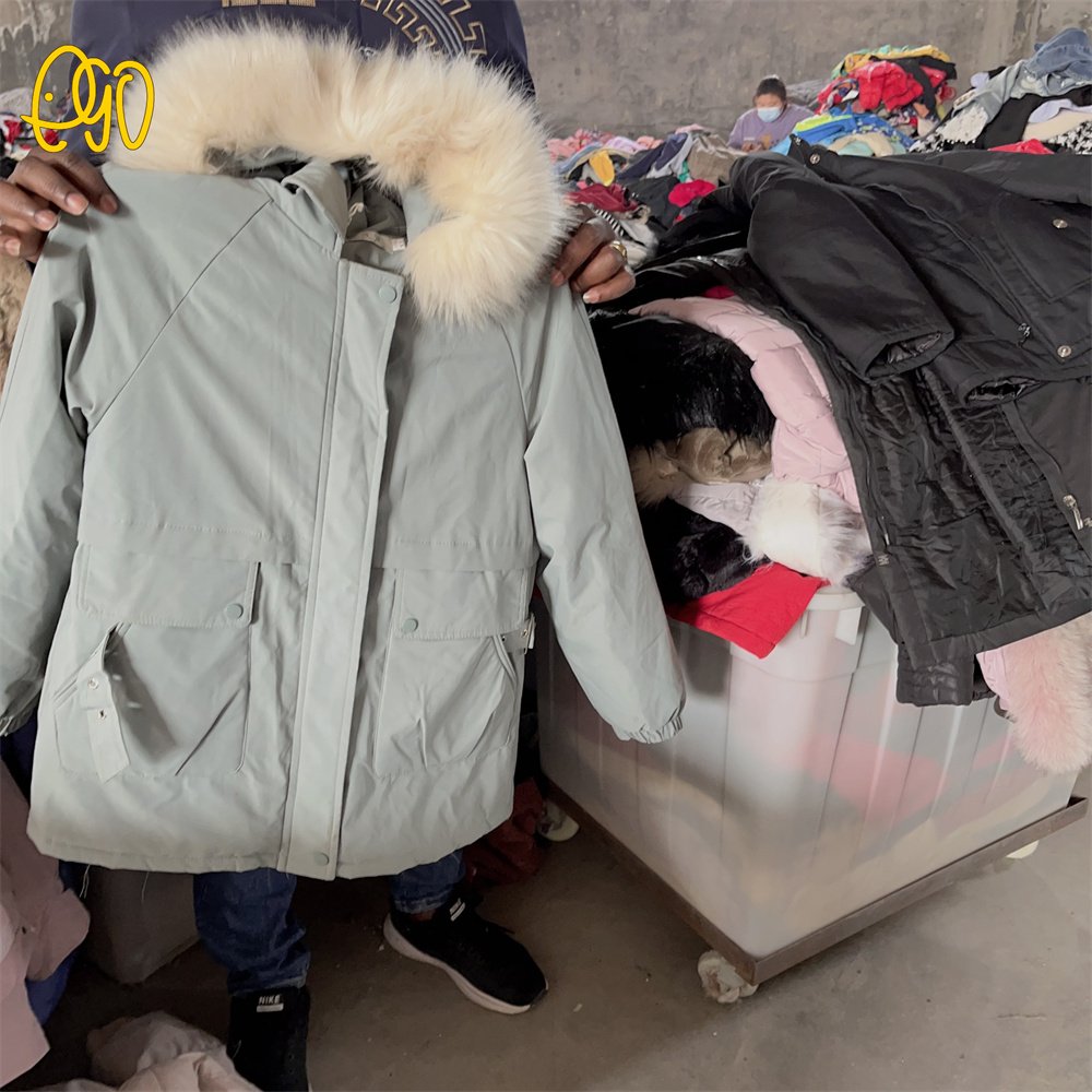 High quality Wholesale Cotton Winter Jackets Lady Warm Hooded Cotton-padded Clothes Used Clothing Bales for Kenya