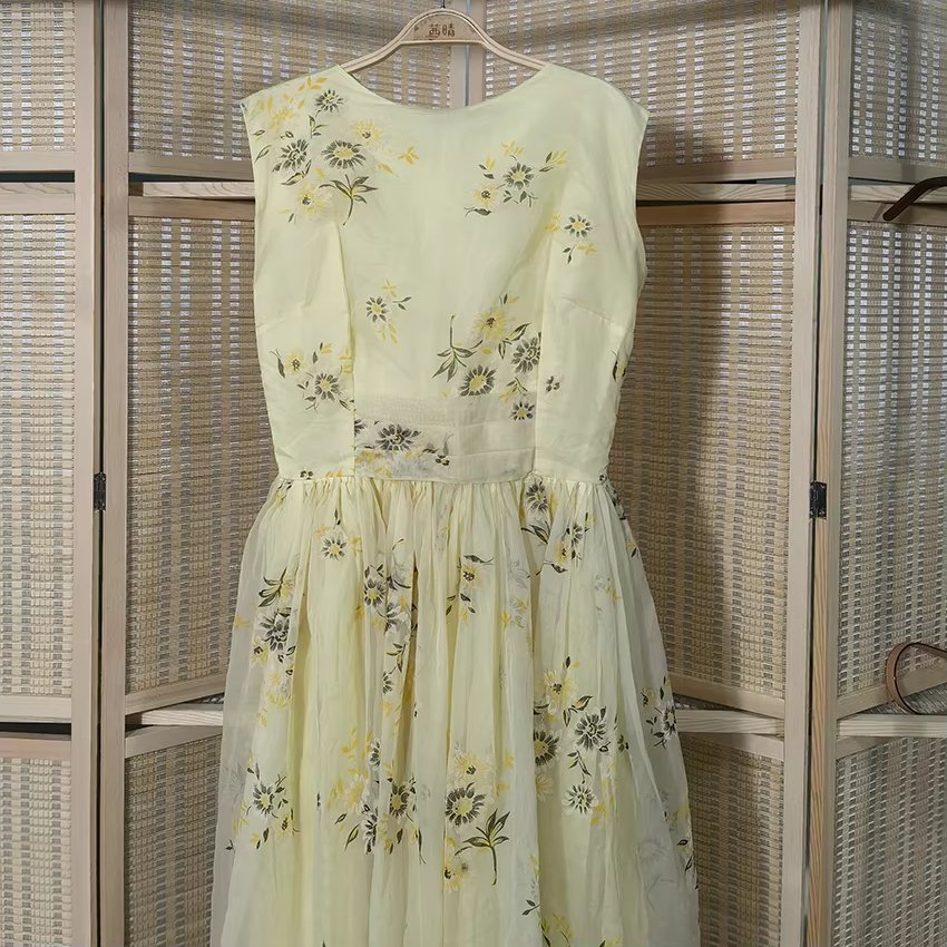 Wholesale High Quality Casual And Comfortable For Women Second Hand Short Silk Dress Used Clothes