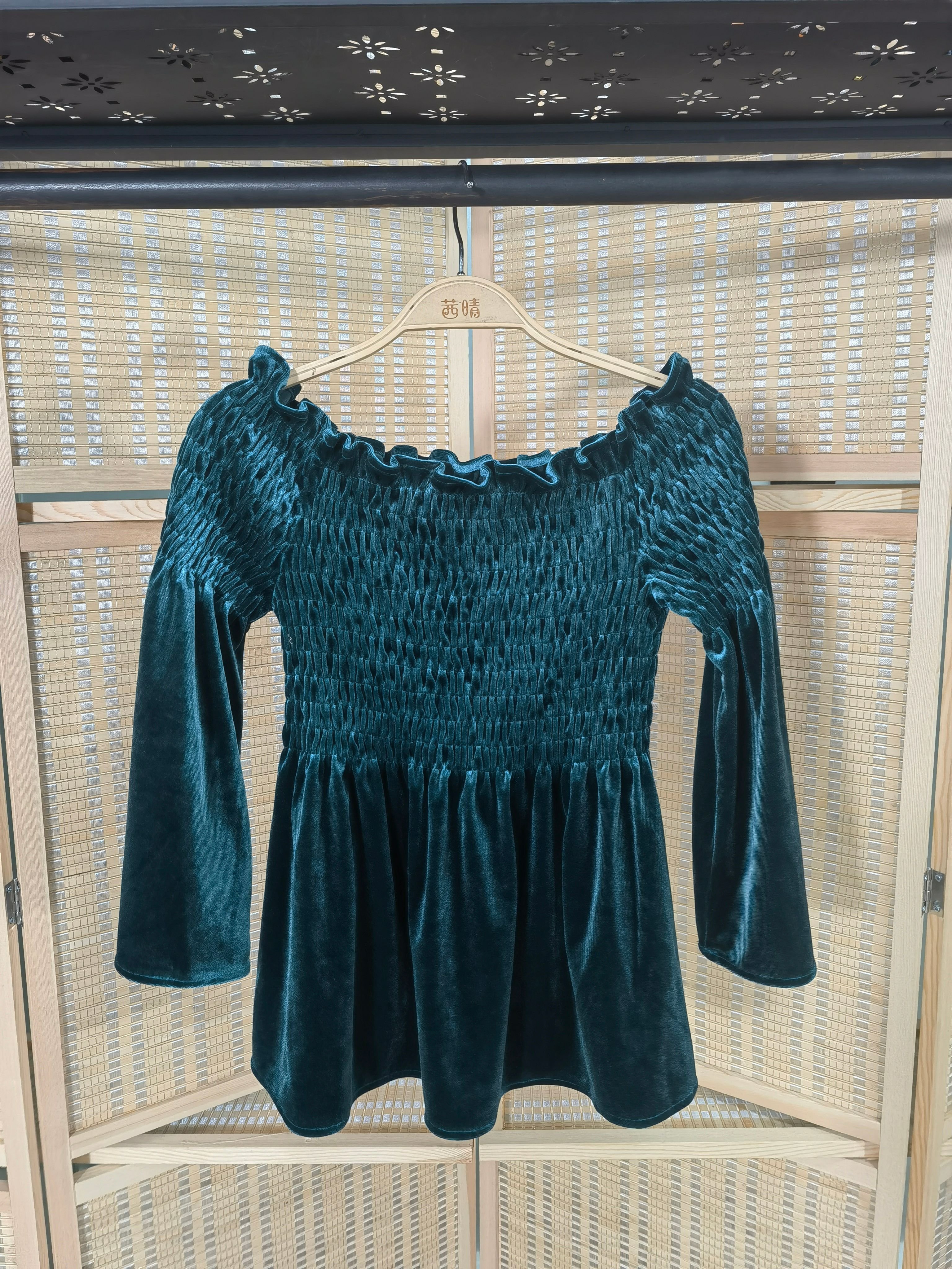 Wholesale High Quality Casual Elegant Slip For Women Second Hand Gold Velvet Top Used Clothes